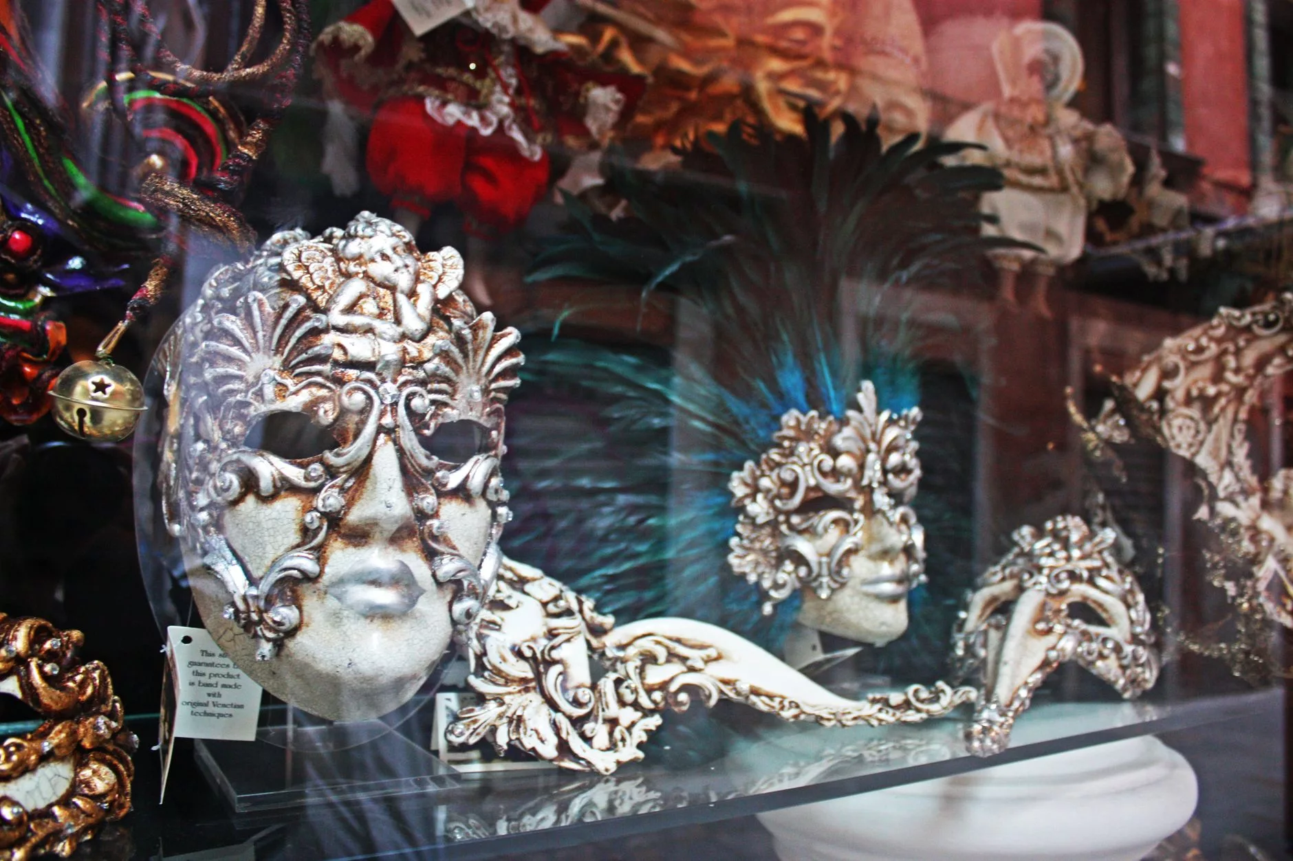 Venedik + maske dükkanı vitrini