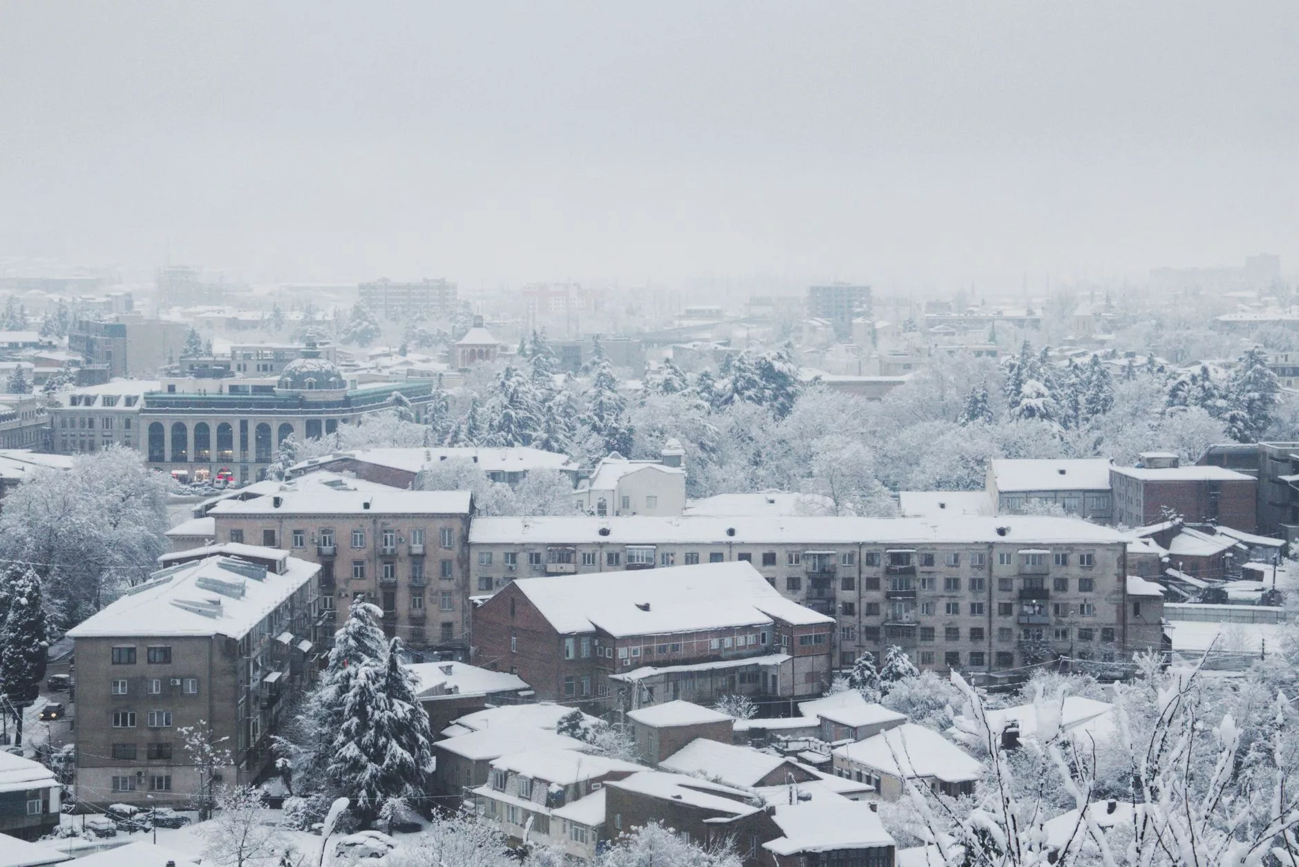 Kutaisi + şehir merkezi