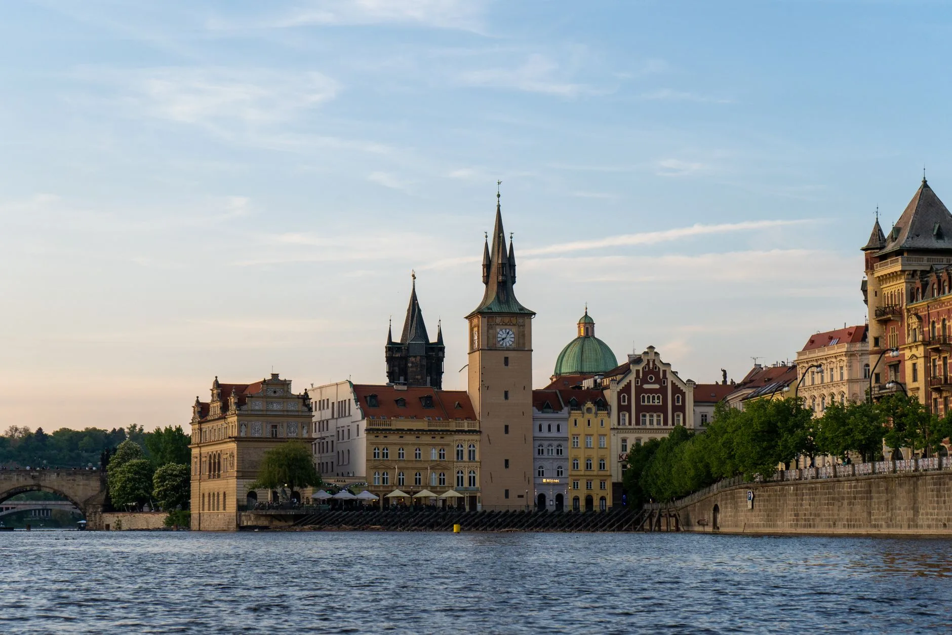Prag Petřín Gözlem Kulesi