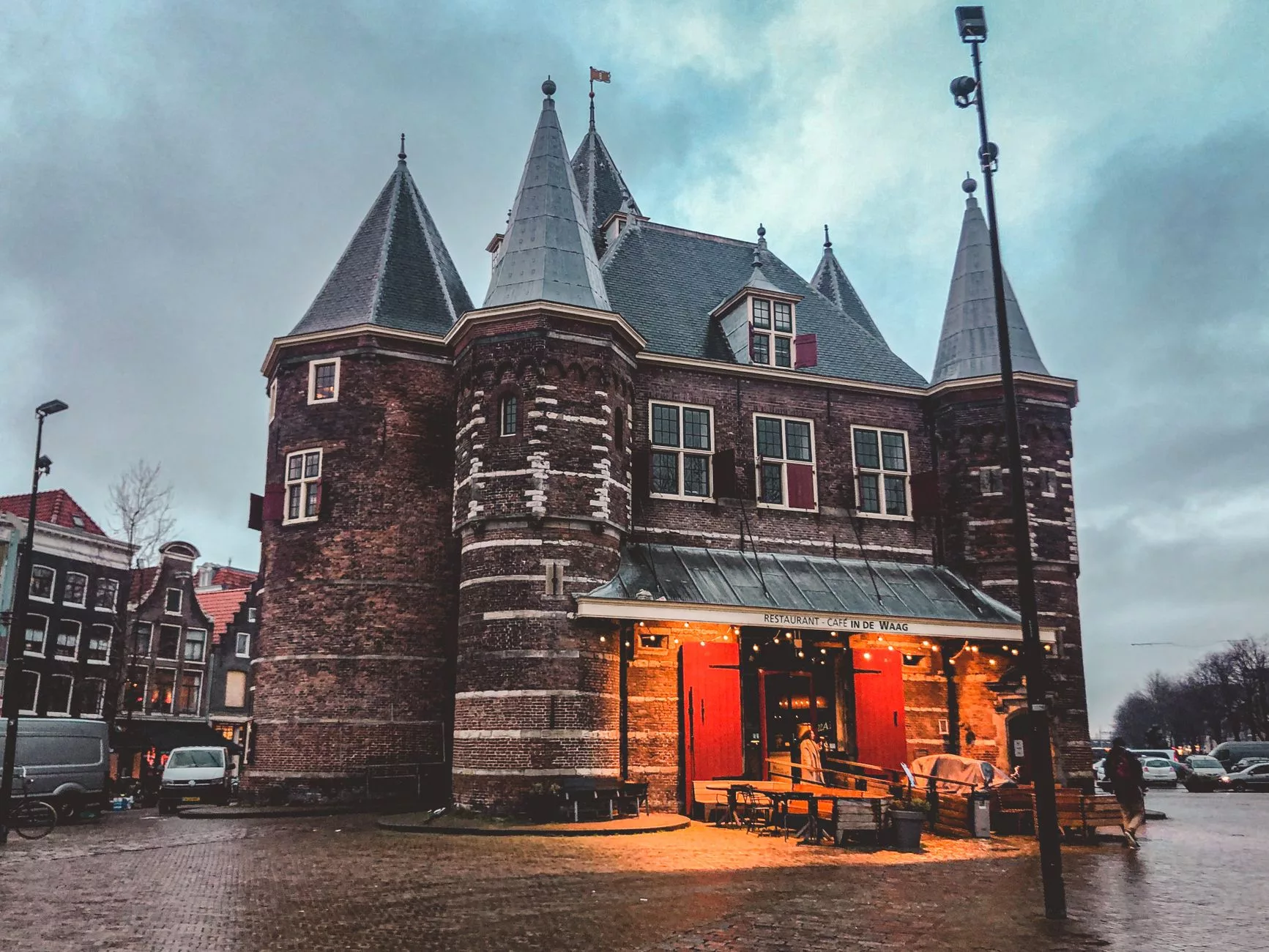Amsterdam Nieuwmarkt Meydanı