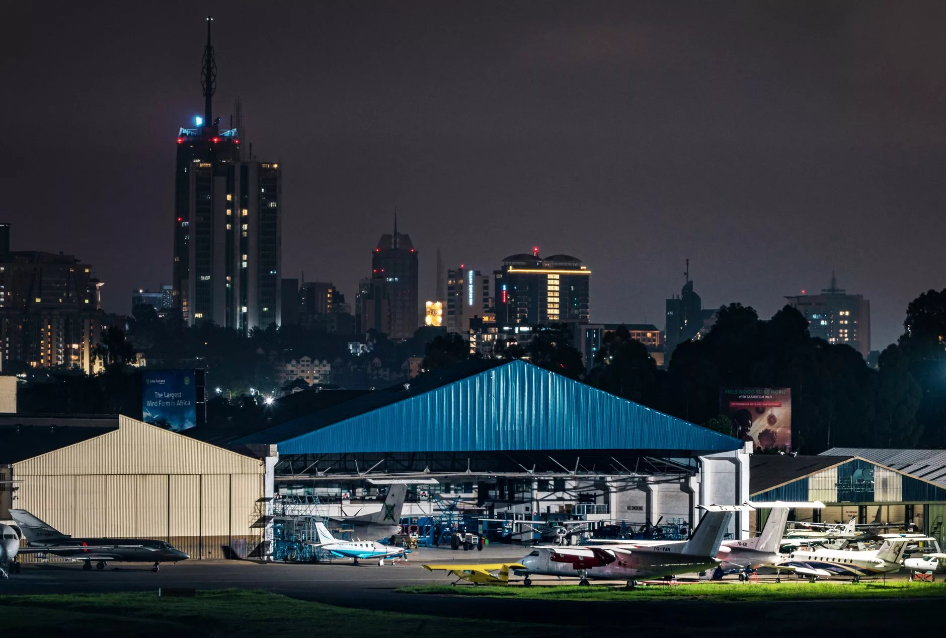 Nairobi Jomo Kenyatta Uluslararası Havalimanı terminal binası
