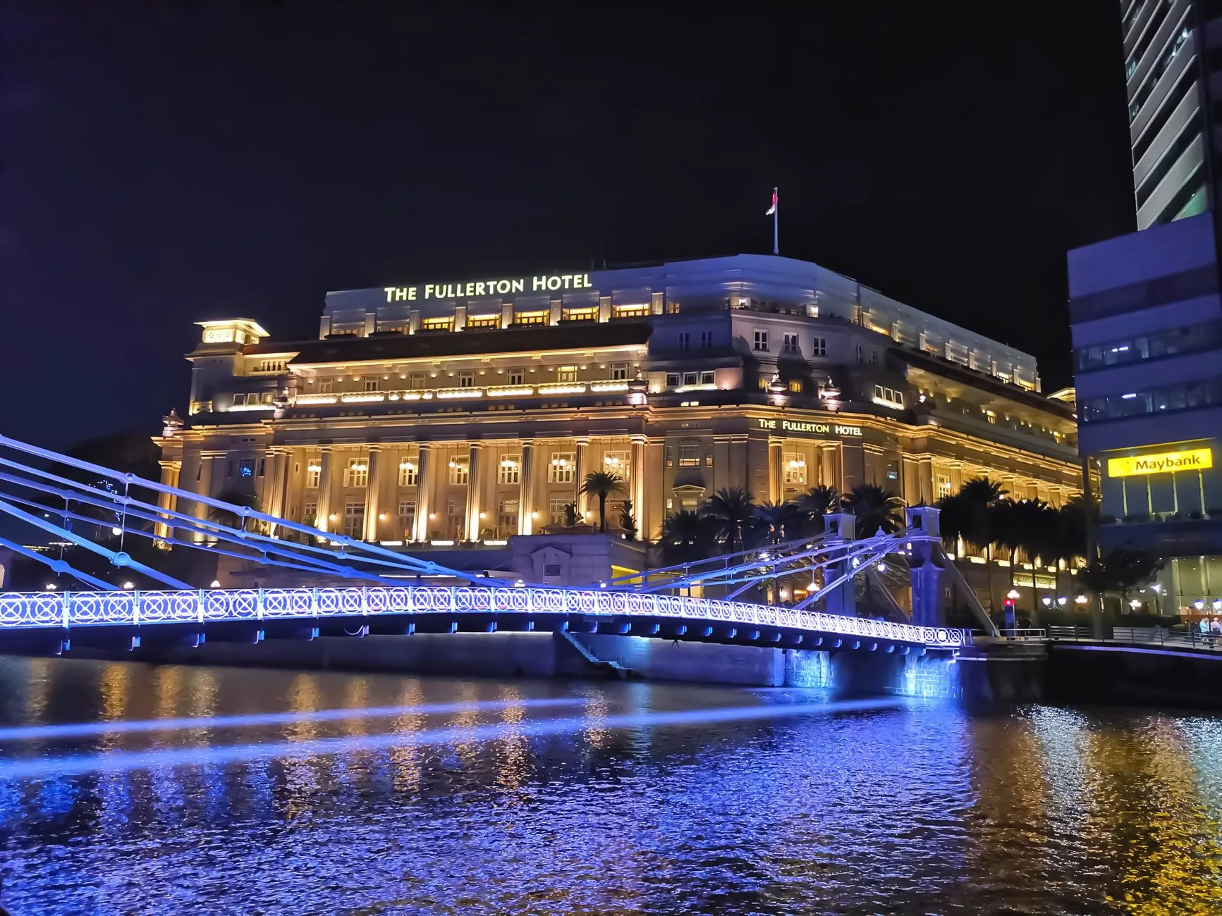 Singapur Cavenagh Köprüsü