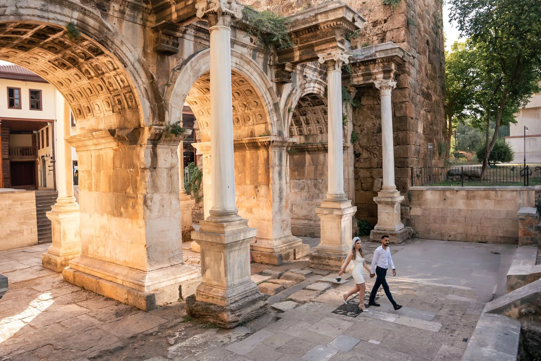 Hadrian Kapısı