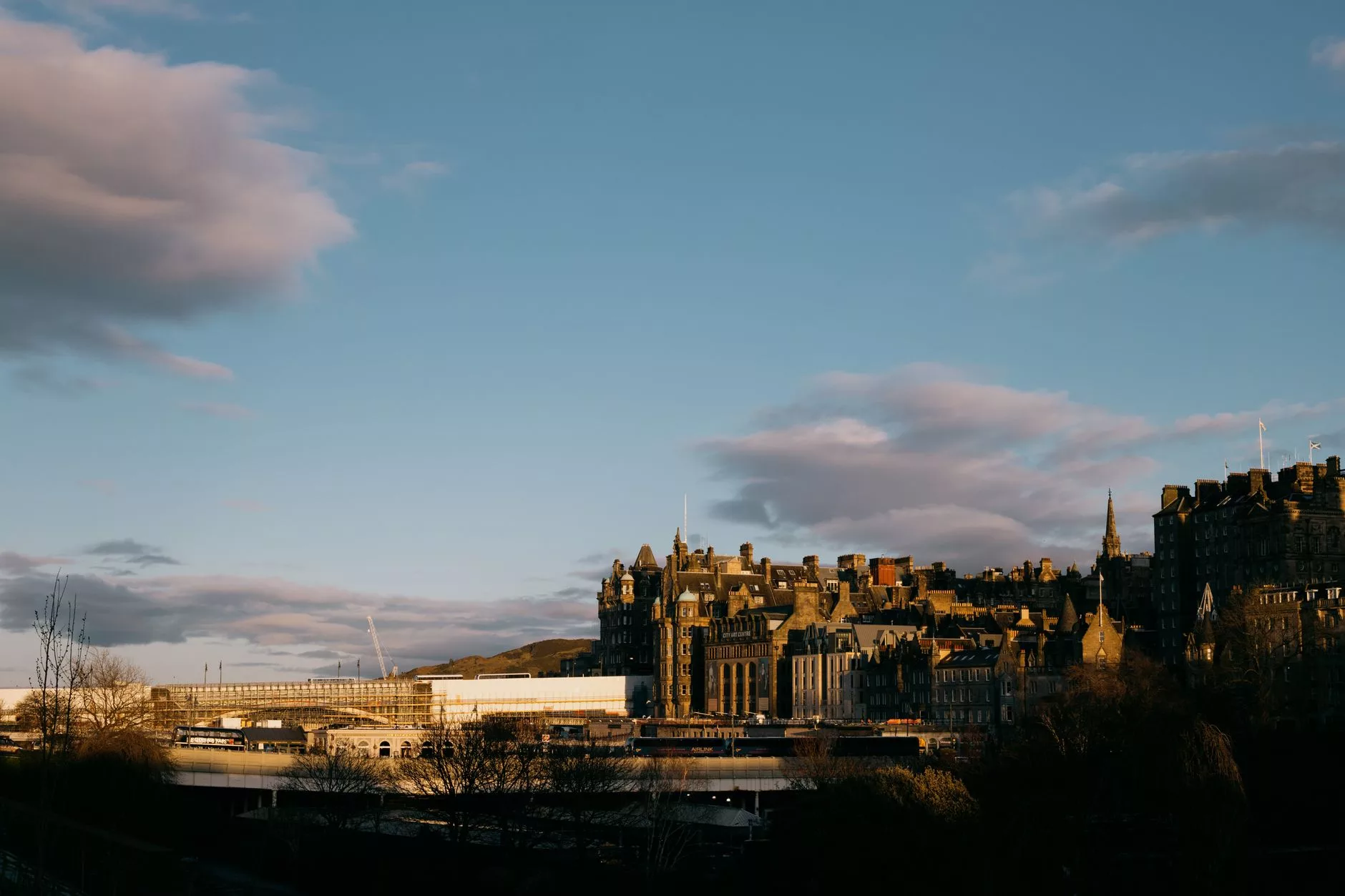 Edinburgh Havalimanı Terminali Dış Görünüşü