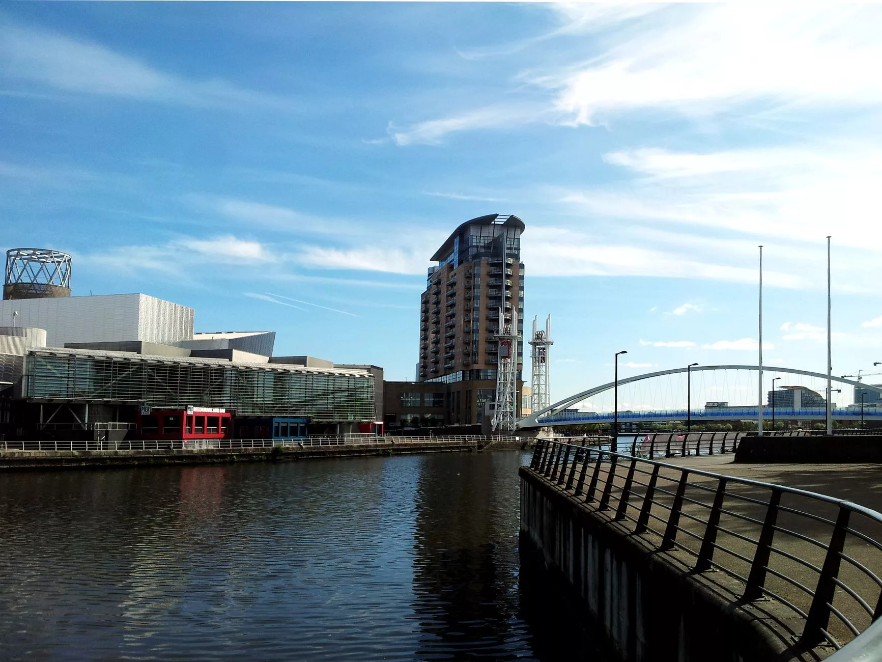The Lowry bina dış görünümü ve kanallar