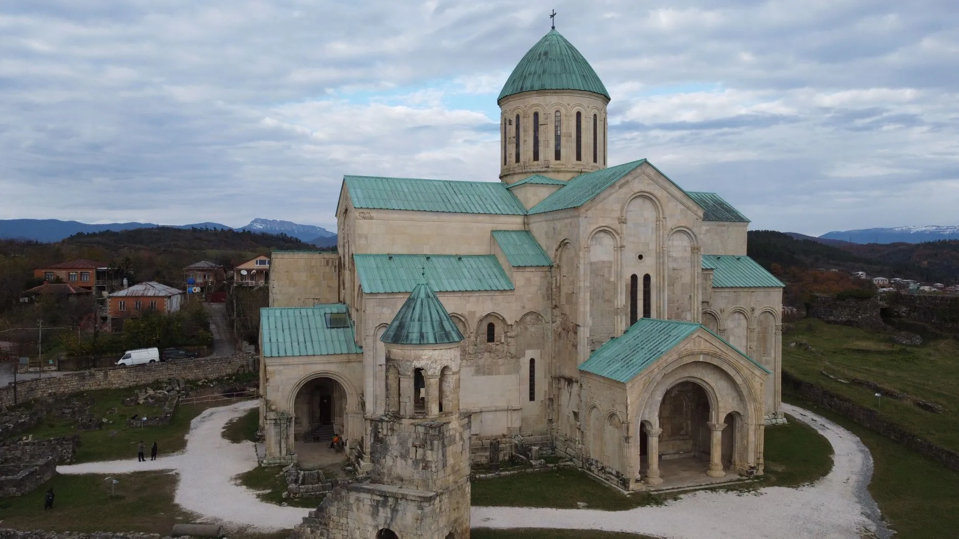 Kutaisi Motsameta Manastırı