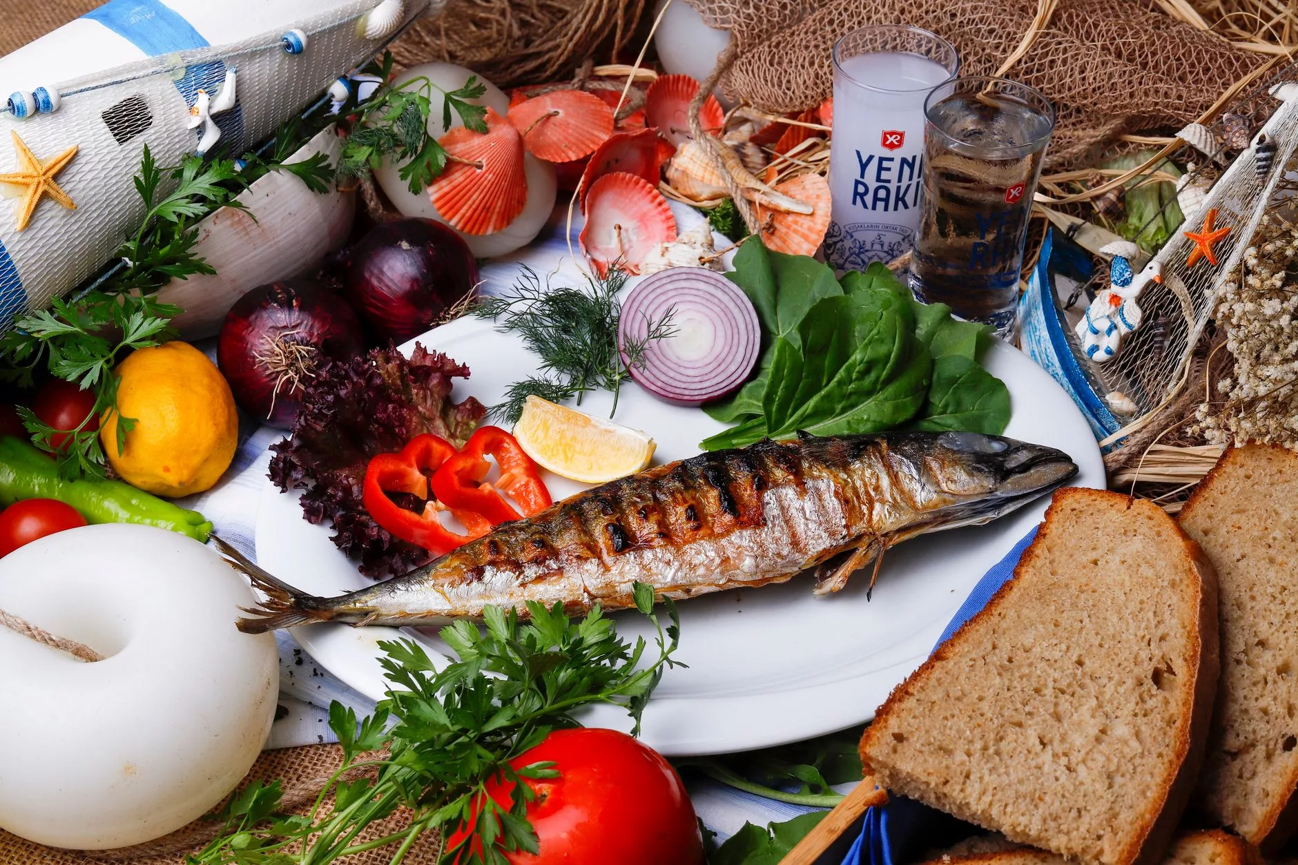 Ohrid + balık tabağı