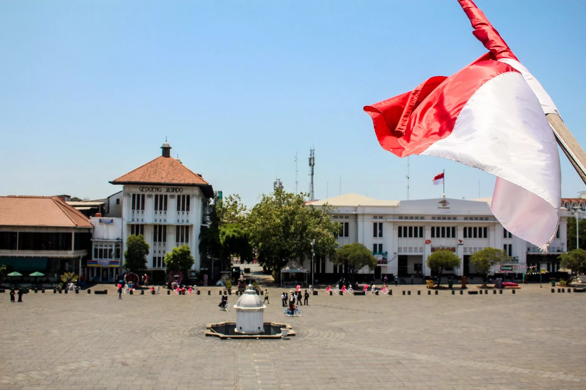 Cakarta Kota Tua tarihi meydanı ve kolonyal binalar