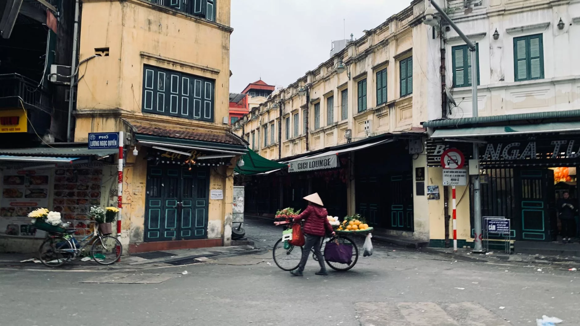 Hanoi Nghi Tam Çiçek Pazarı