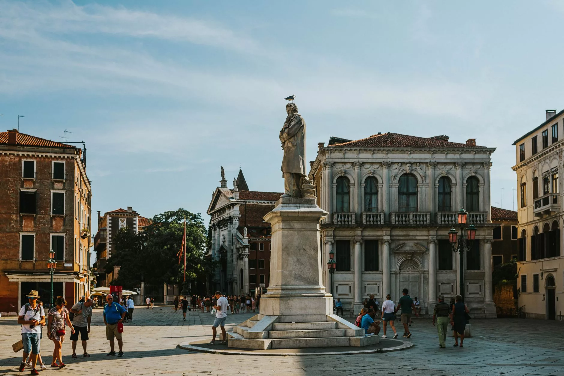 Venedik Campo Santo Stefano