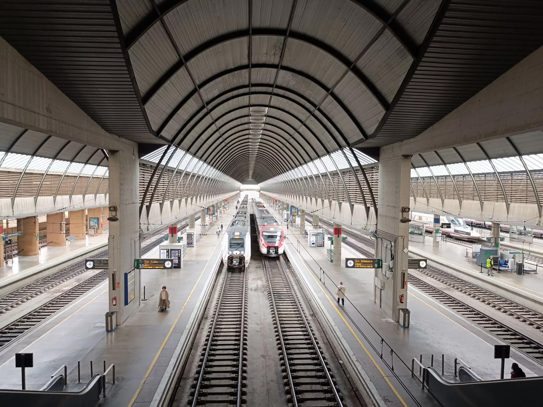 Viyana Schwechat Havalimanı tren peronu
