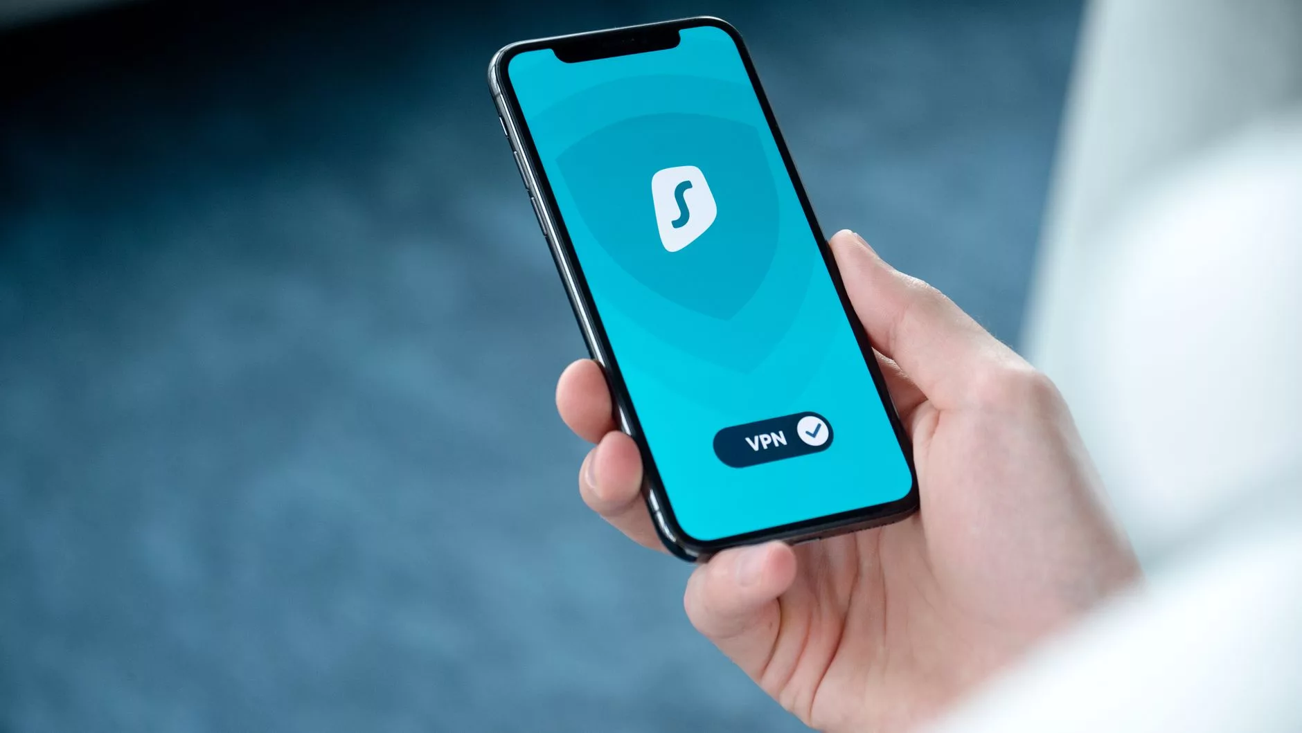 mobil cihazda otel fiyatı karşılaştırması ve VPN simgesi