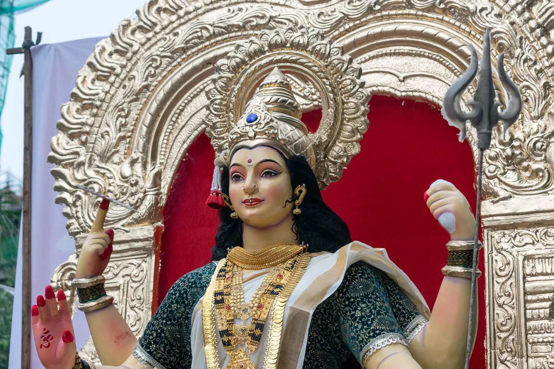 Mumbai Mumba Devi Tapınağı geleneksel giriş