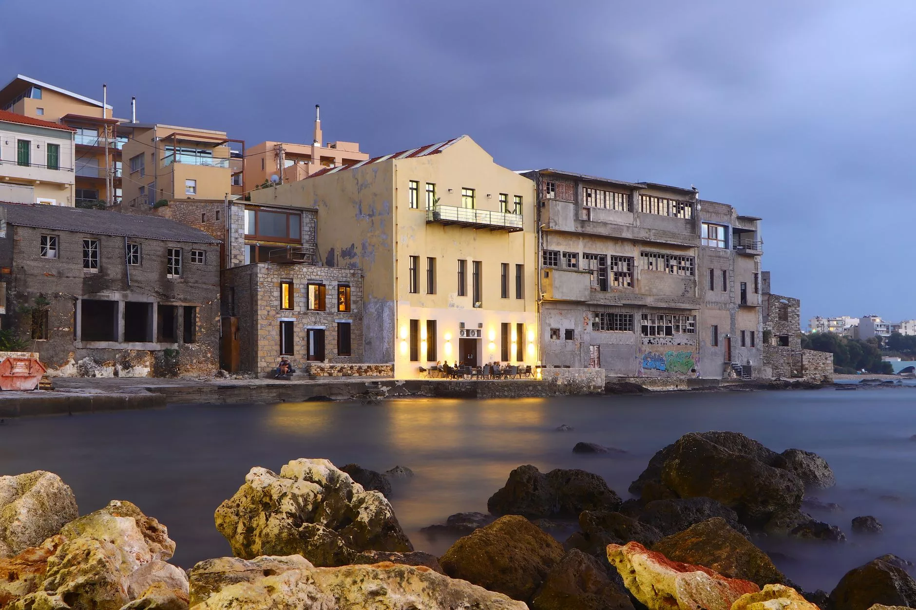 Girit Chania eski limanı deniz kıyısı