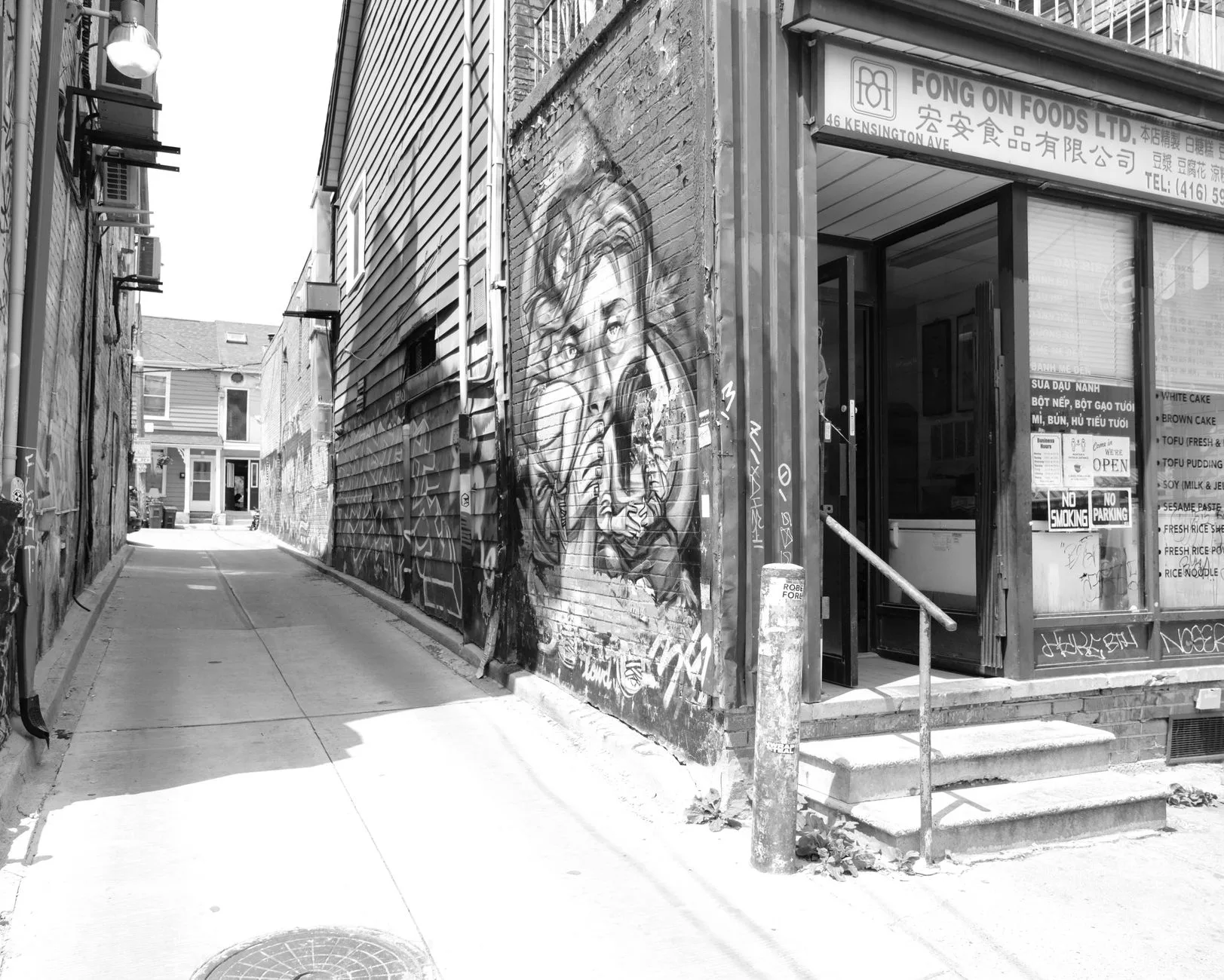 Kensington Market caddesinde vintage dükkanlar
