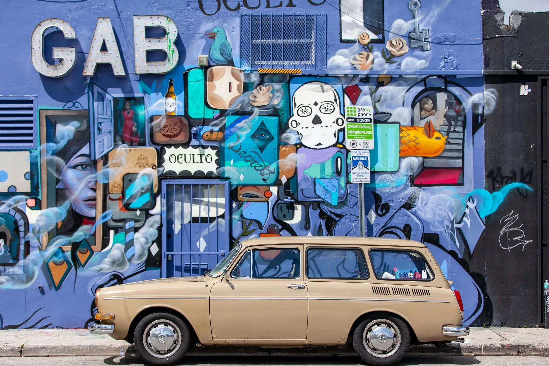 Wynwood Walls çevresindeki yemek kamyonları