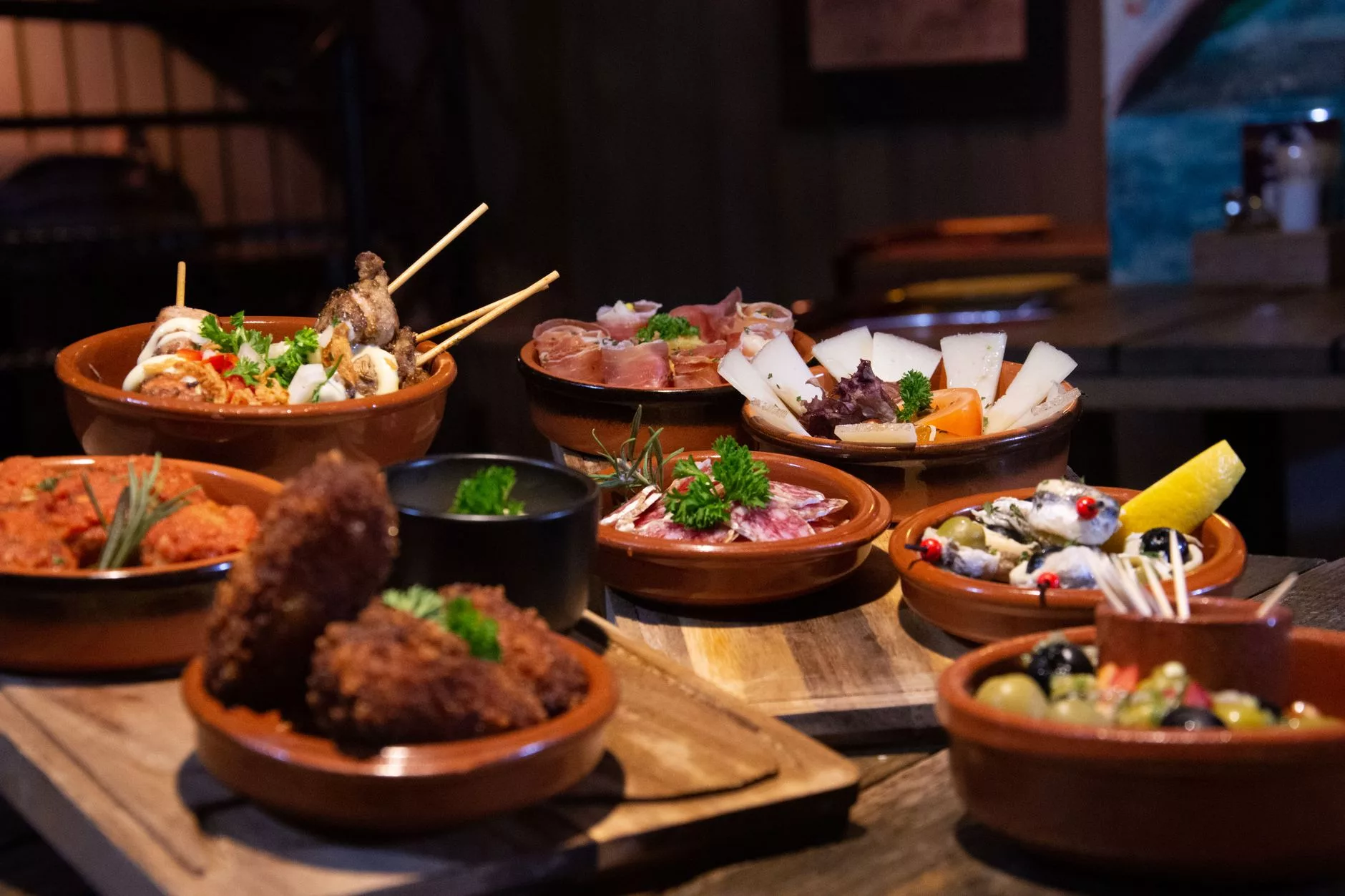 Barselona Gothic Mahallesi tapas barı