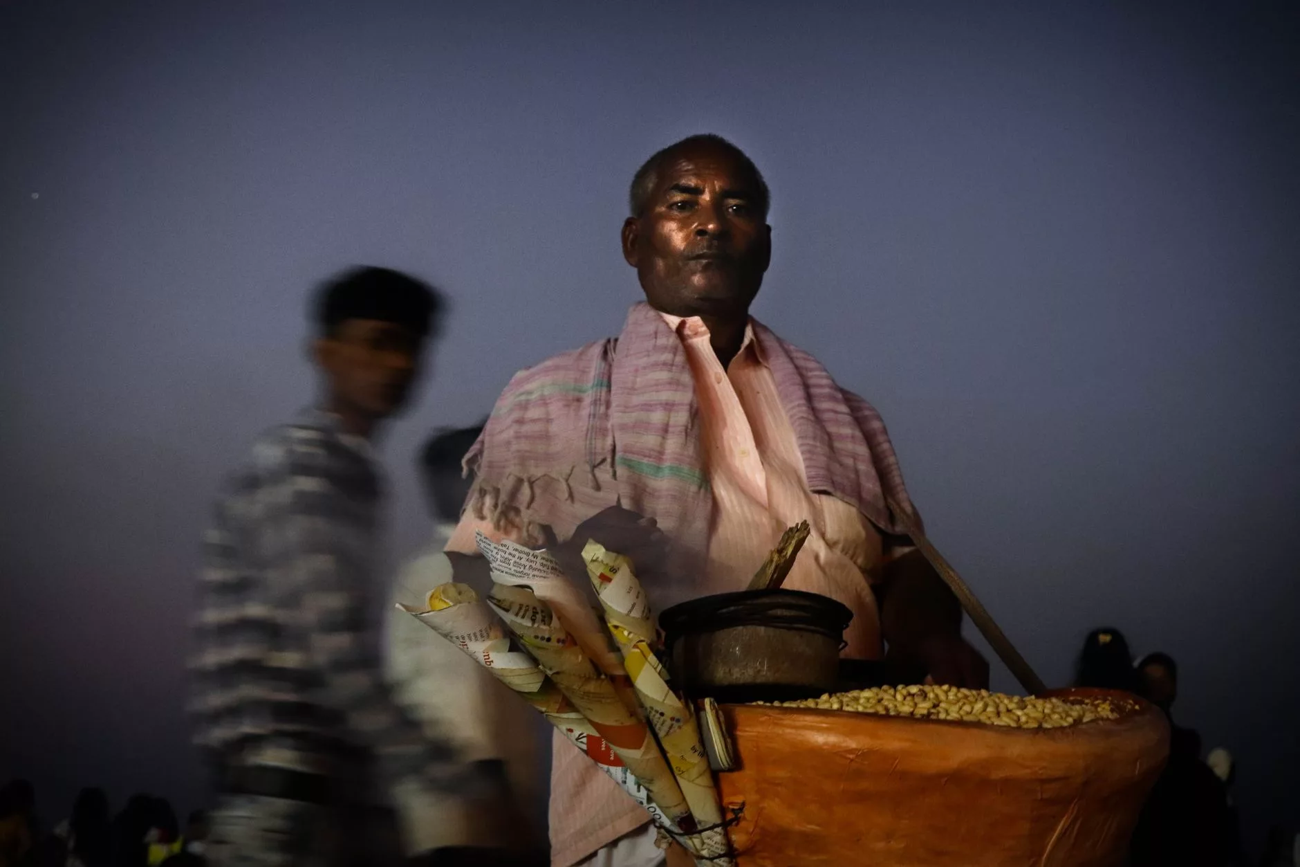 Mumbai street food stall at Girgaon Chowpatty