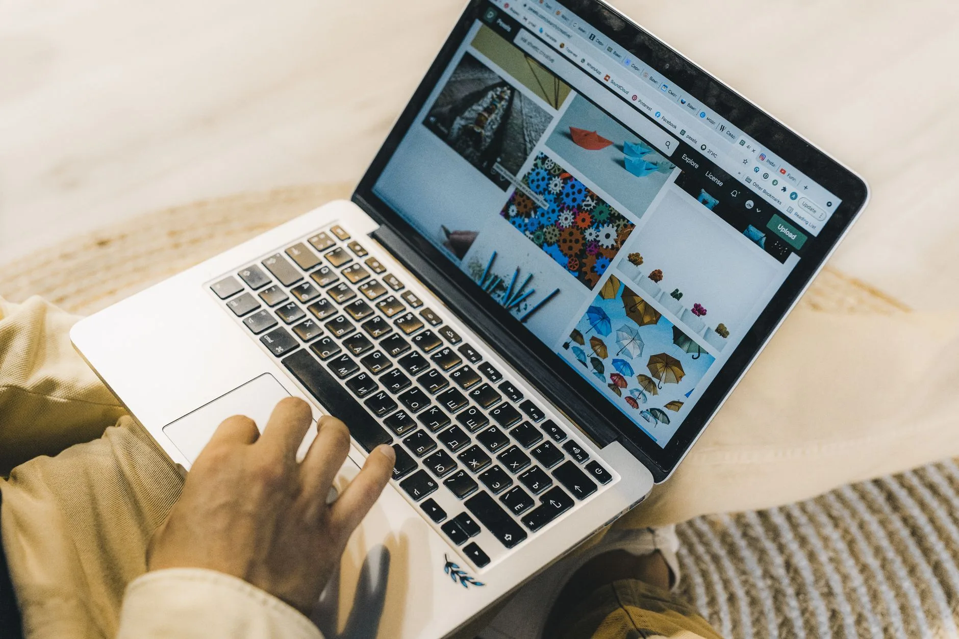 cheap flight search on laptop