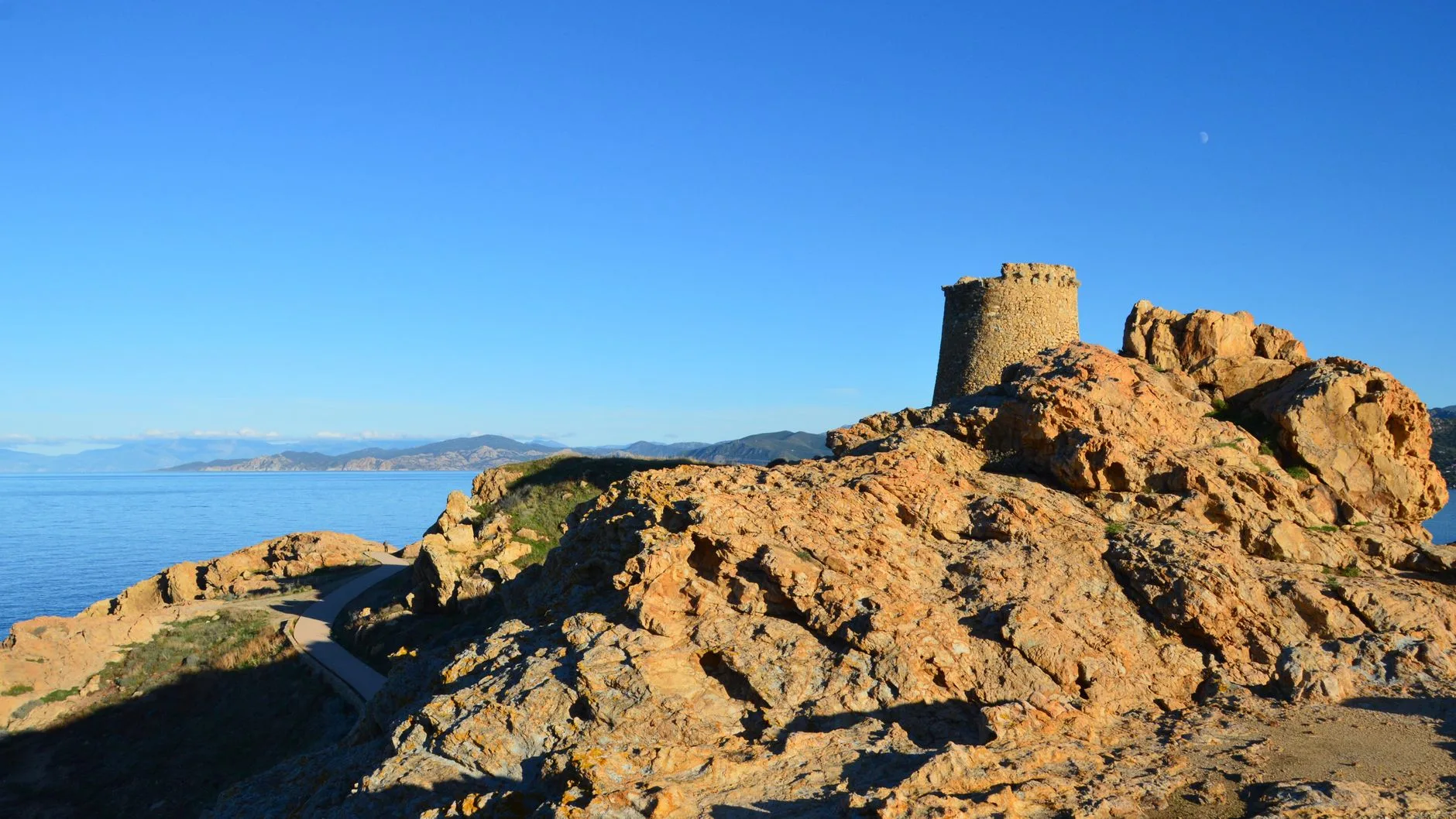 Cenevre Tour de l'Île kule yapısı