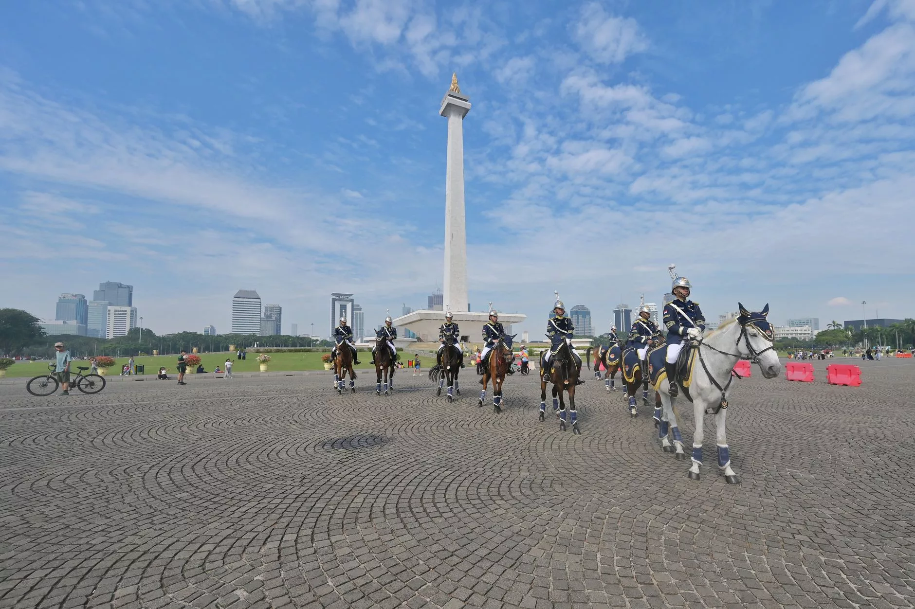 Cakarta'nın en ikonik simgesi Ulusal Anıt Monas