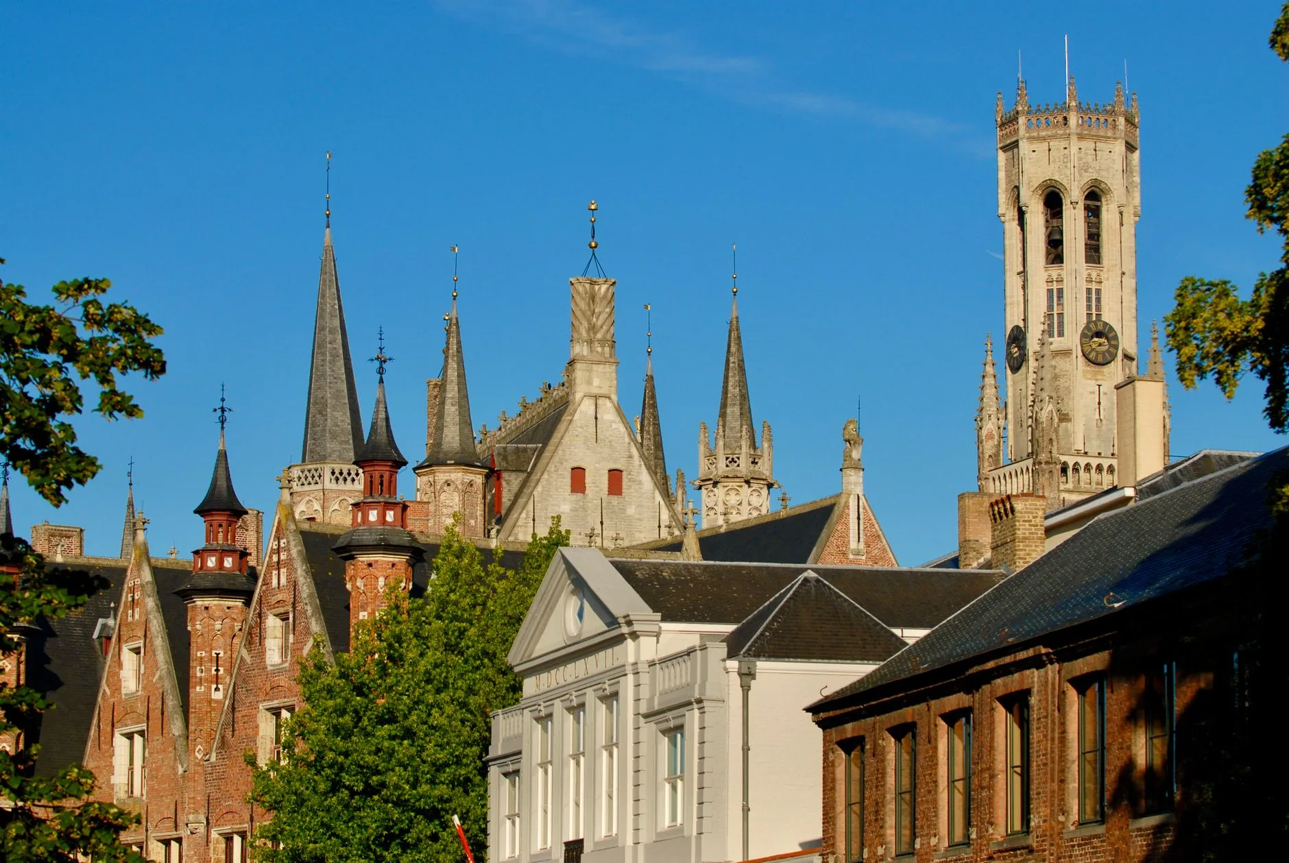 Brugge Heilig-Bloedbasiliek cephesi