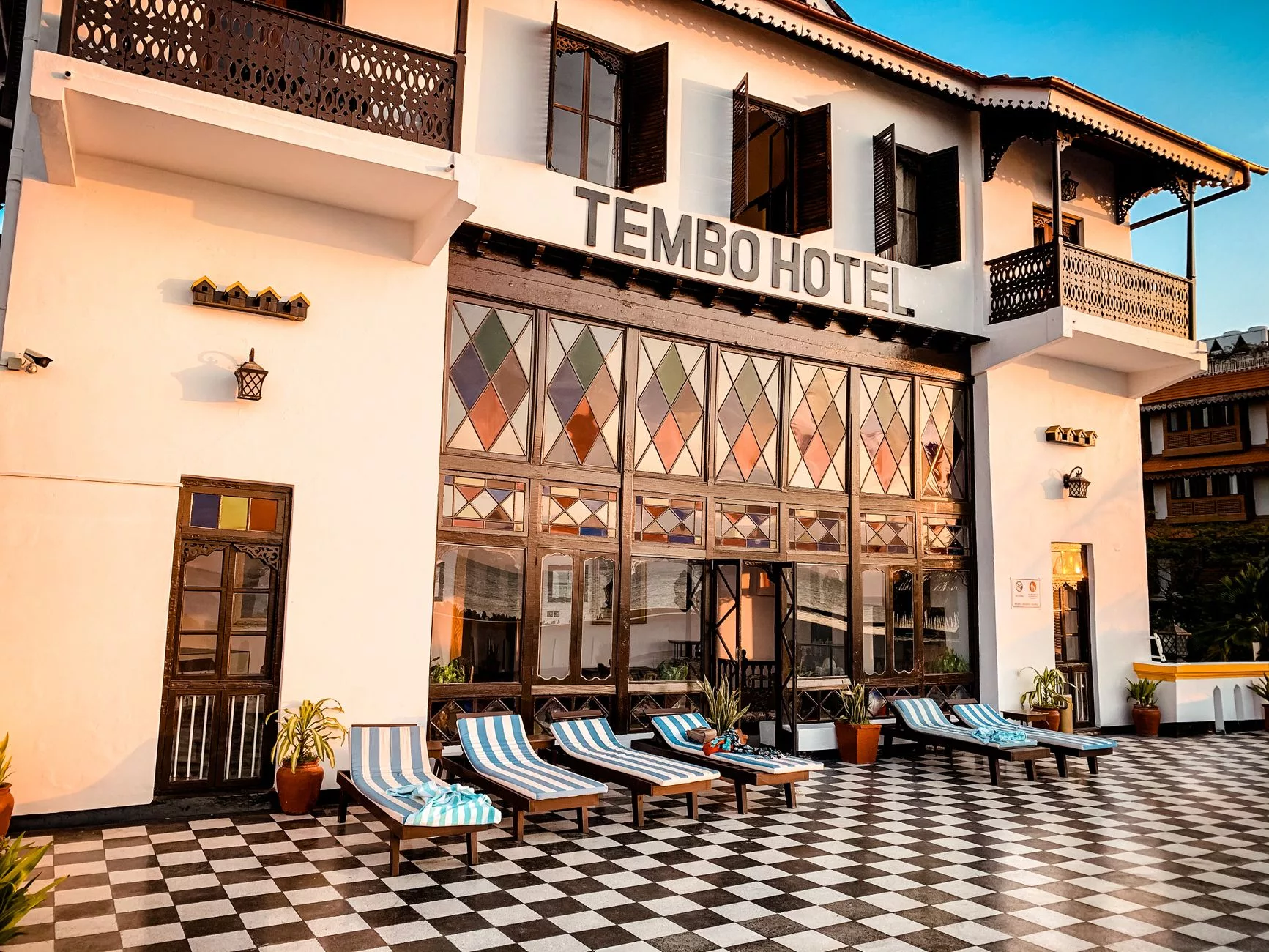 Zanzibar Tipu Tip Evi ahşap oymalı cephesi