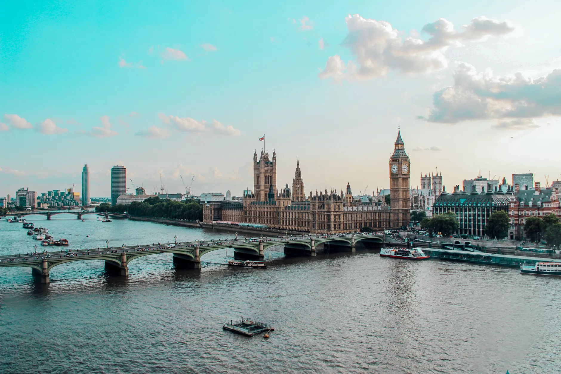 Londra Hangi Havaalanını Seçmelisiniz?