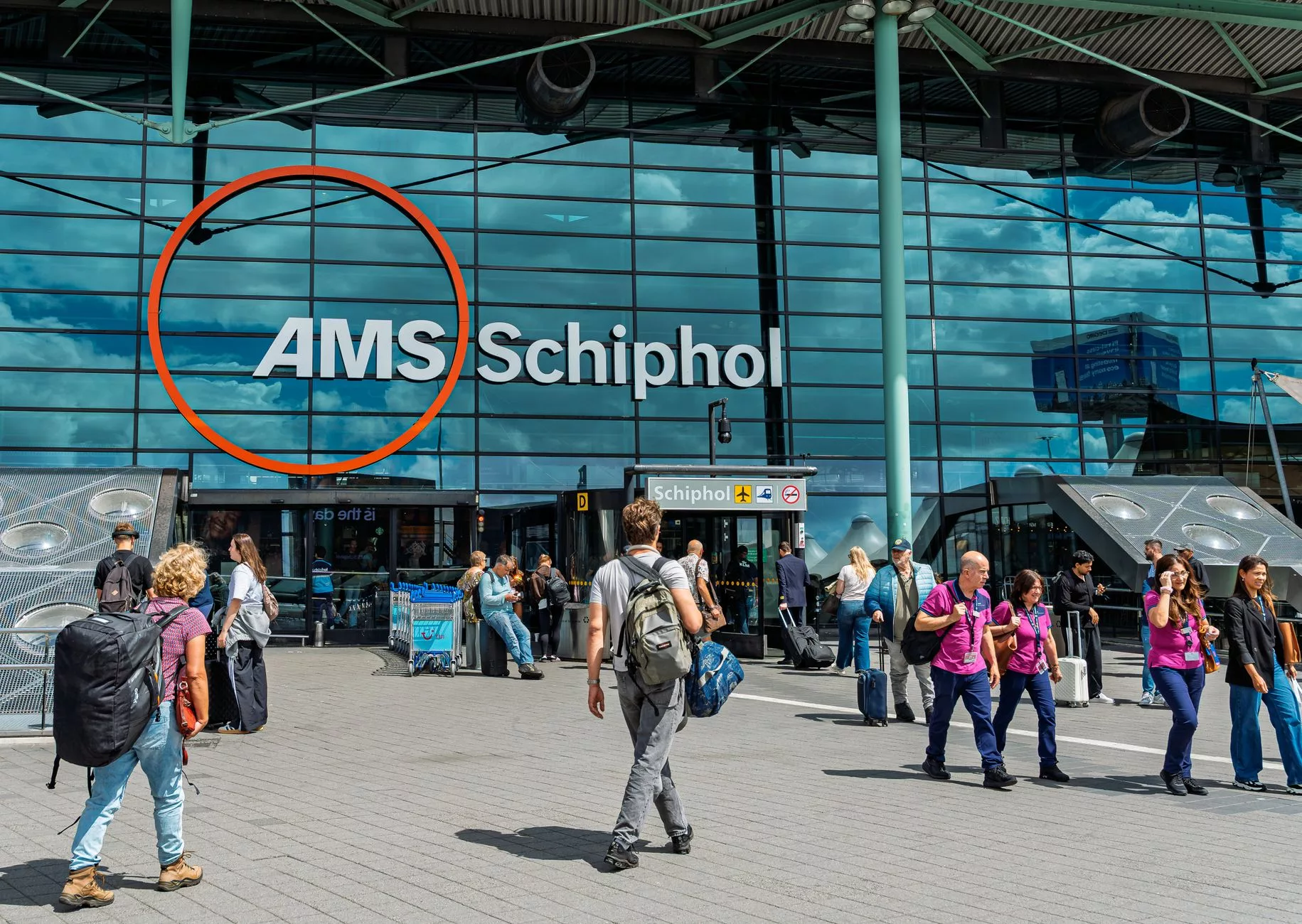Amsterdam Schiphol Havalimanı dış hatlar gelen yolcu salonu