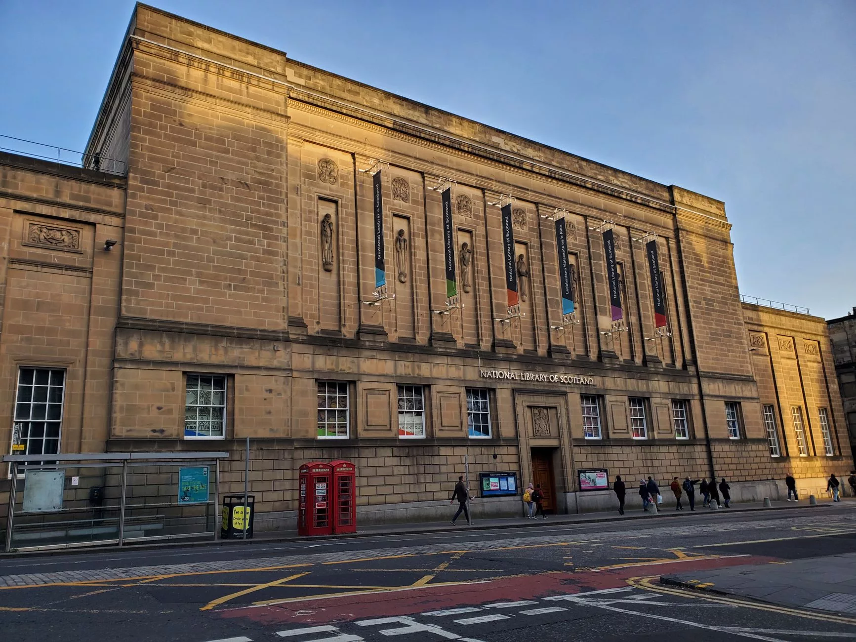 Edinburgh National Library of Scotland George IV Bridge