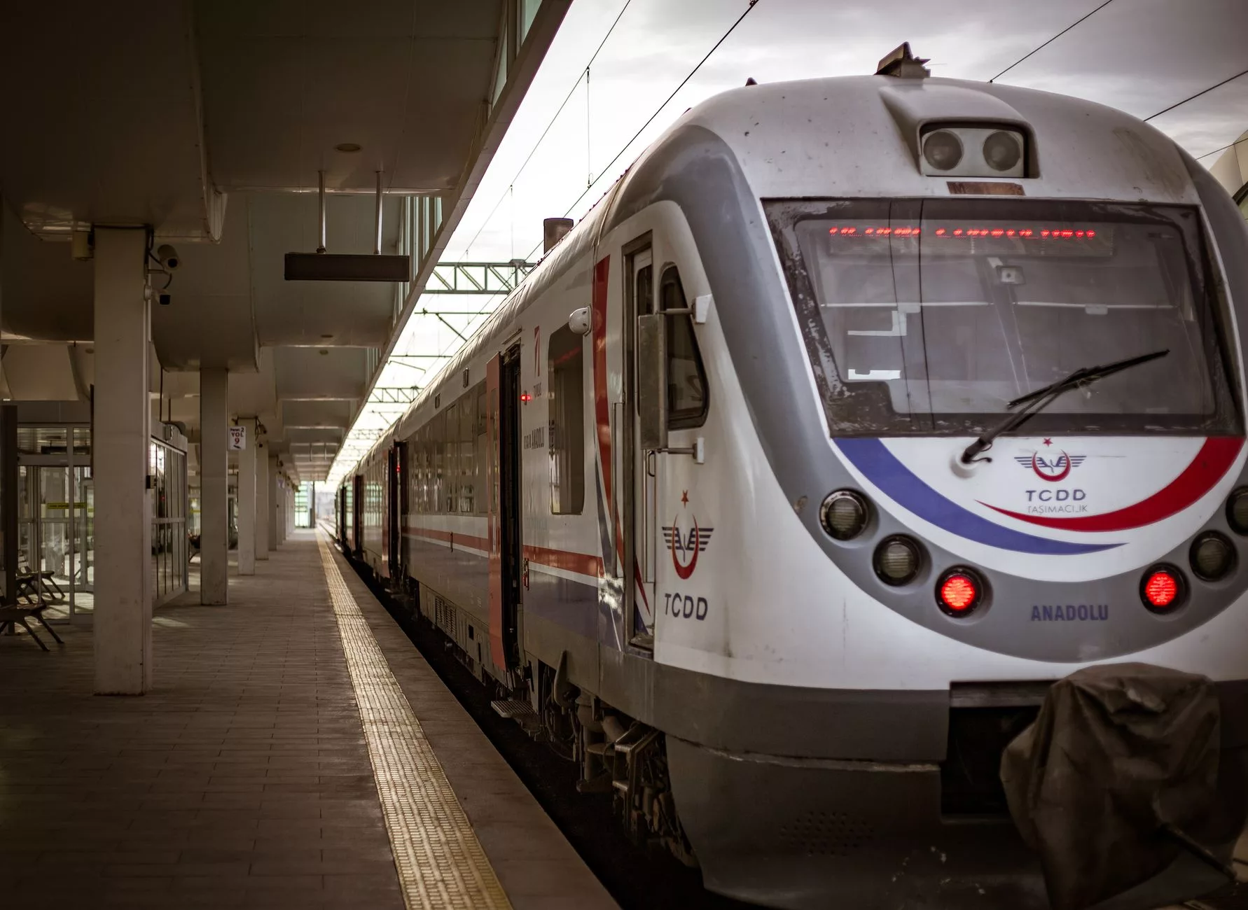 Avrupa'da Tren ile Ucuz Seyahat Rehberi Gece Trenleri ile Hem Yol Hem Konaklama
