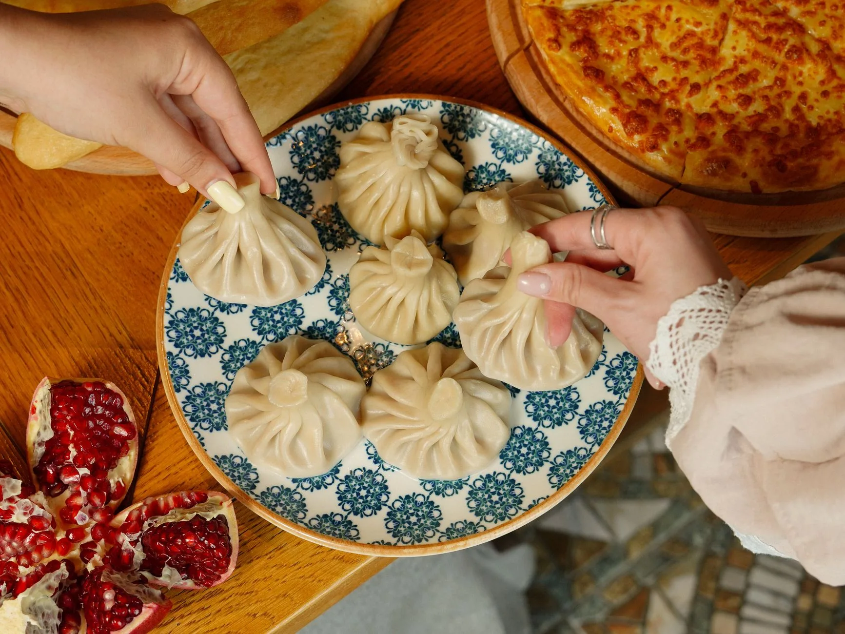 Tiflis khinkali street vendor