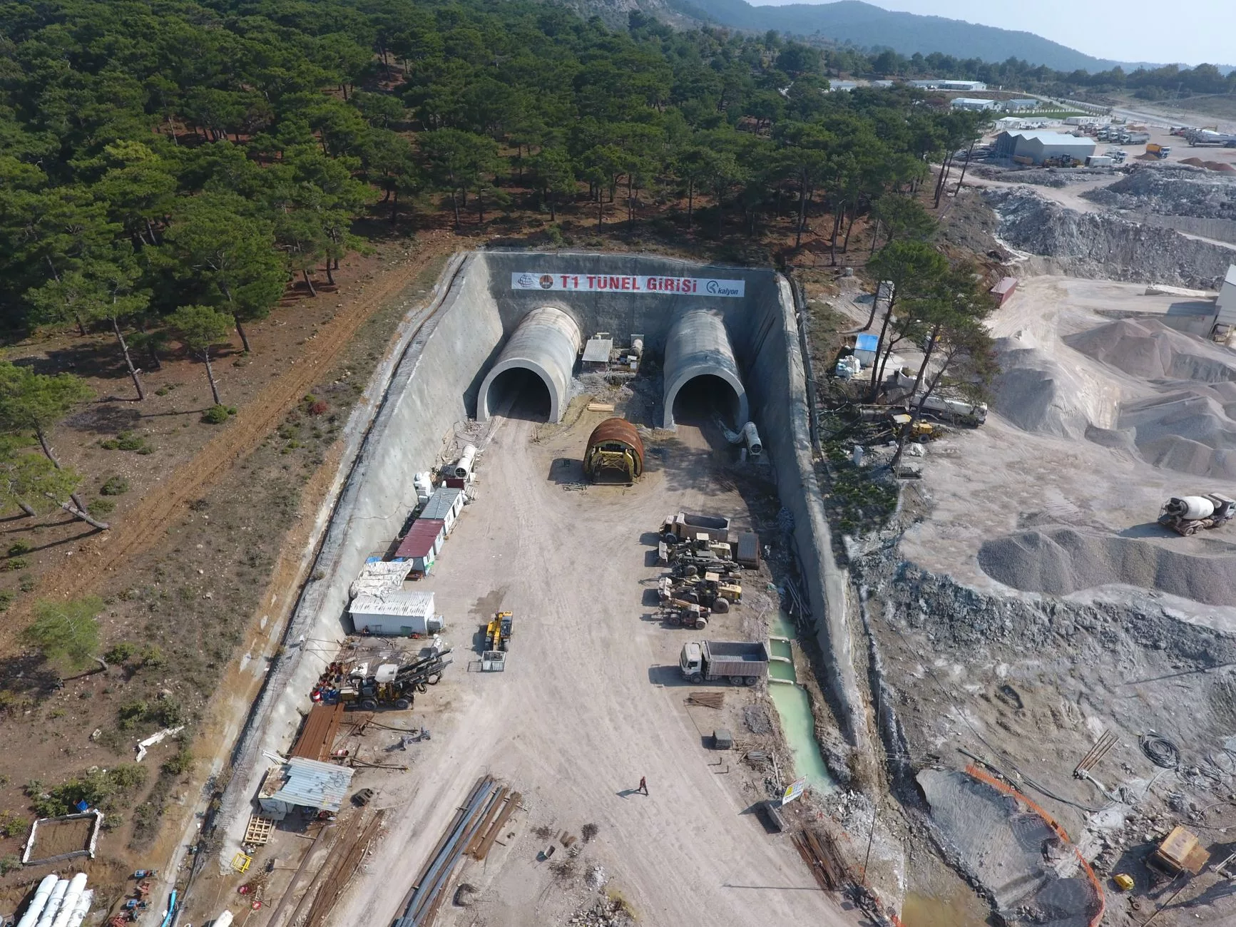 Tiran + BunkArt 1 ana tünel girişi