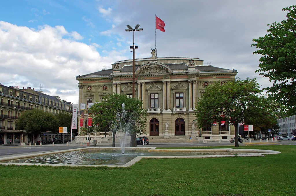 Cenevre Place Neuve