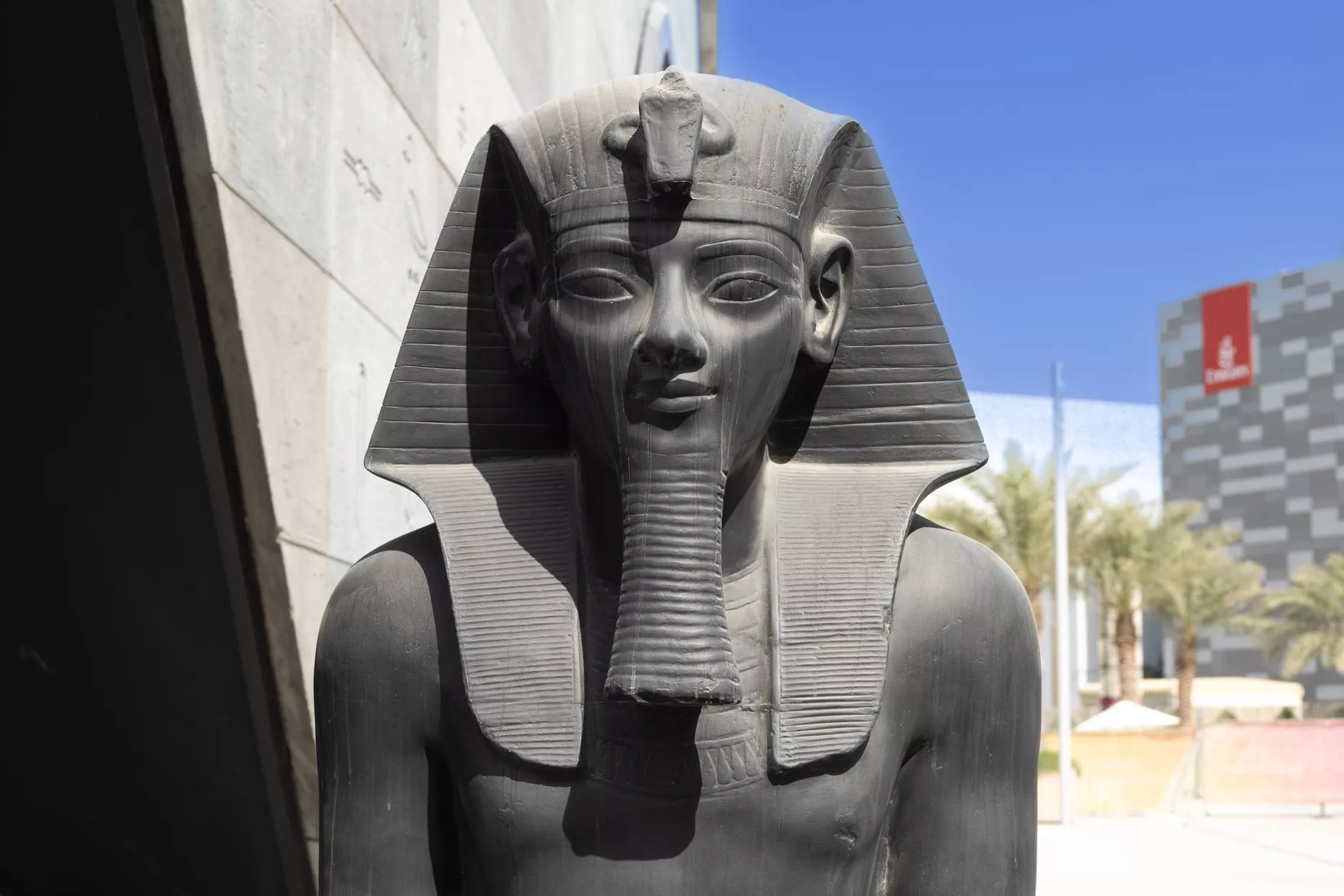 Kahire Memphis Acik Hava Muzesi Ramses heykeli
