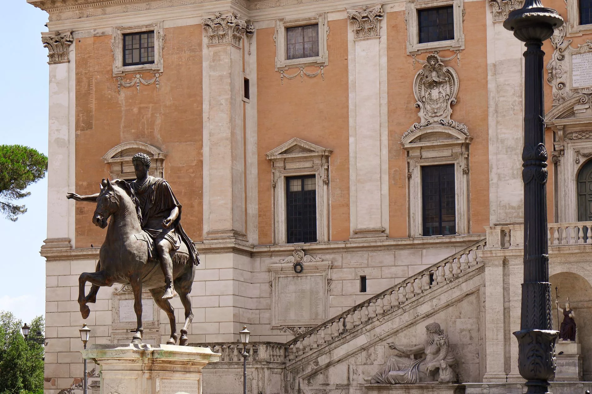 Roma + Capitoline Museums