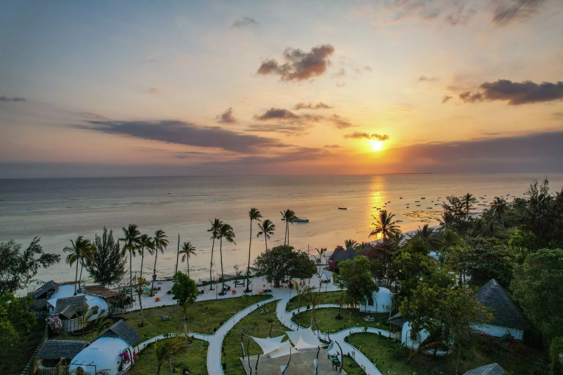 Zanzibar Kizimkazi plaj kayalıkları