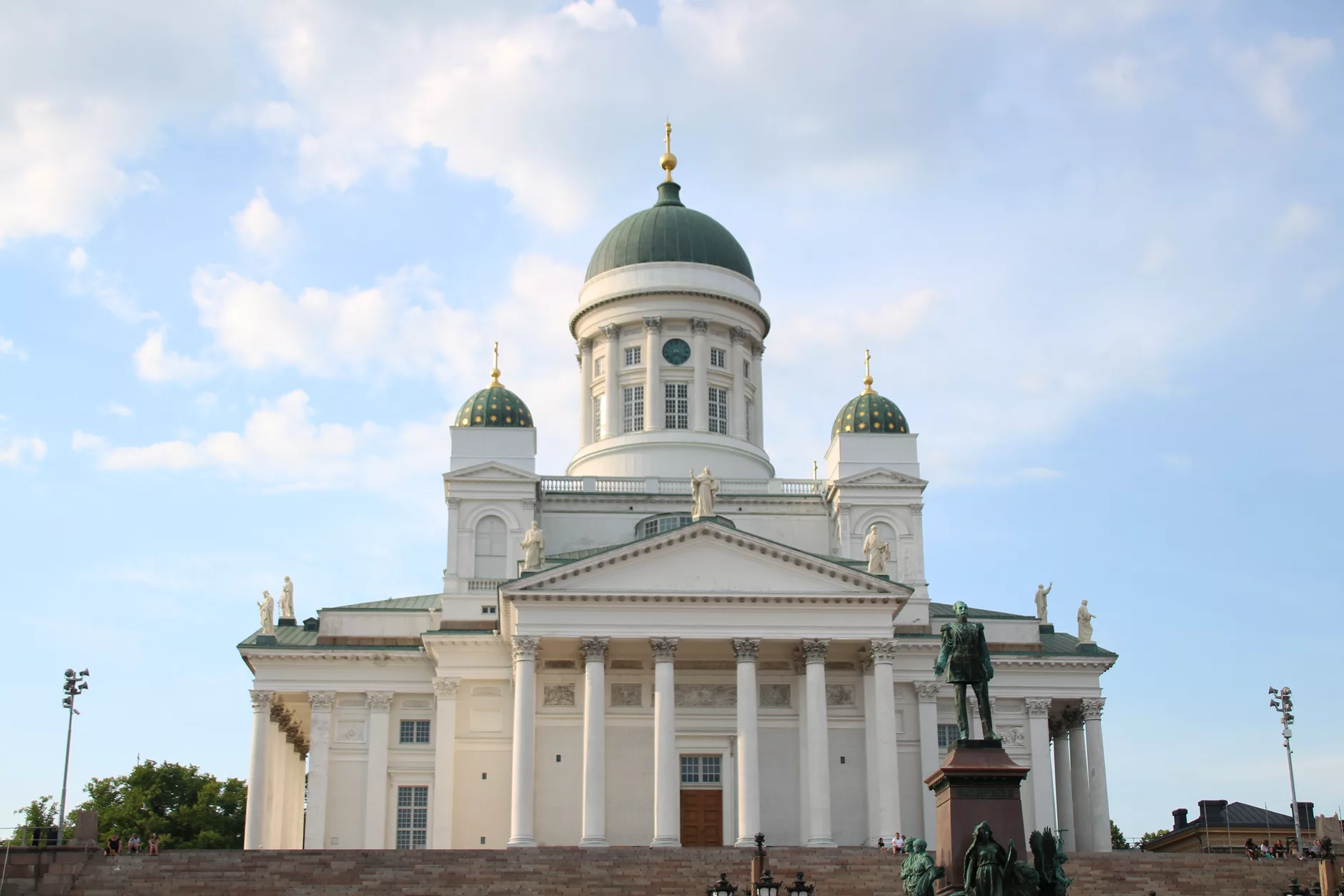 Helsinki Senaatintori Meydanı ve Katedral