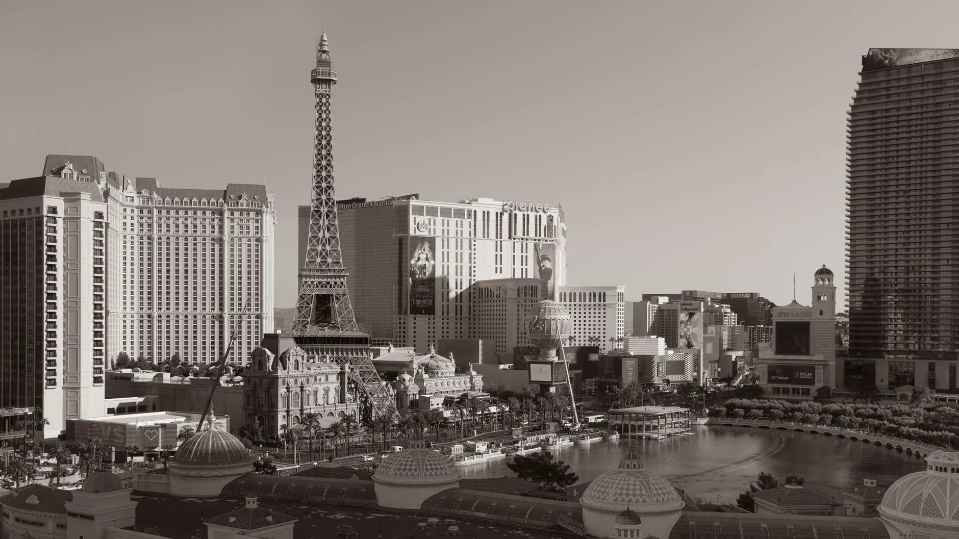 Las Vegas Eiffel Tower Bridge
