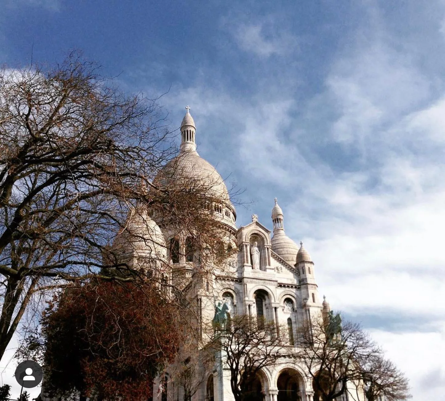 Paris + Montmartre Ressamlar Tepesi Sokağı