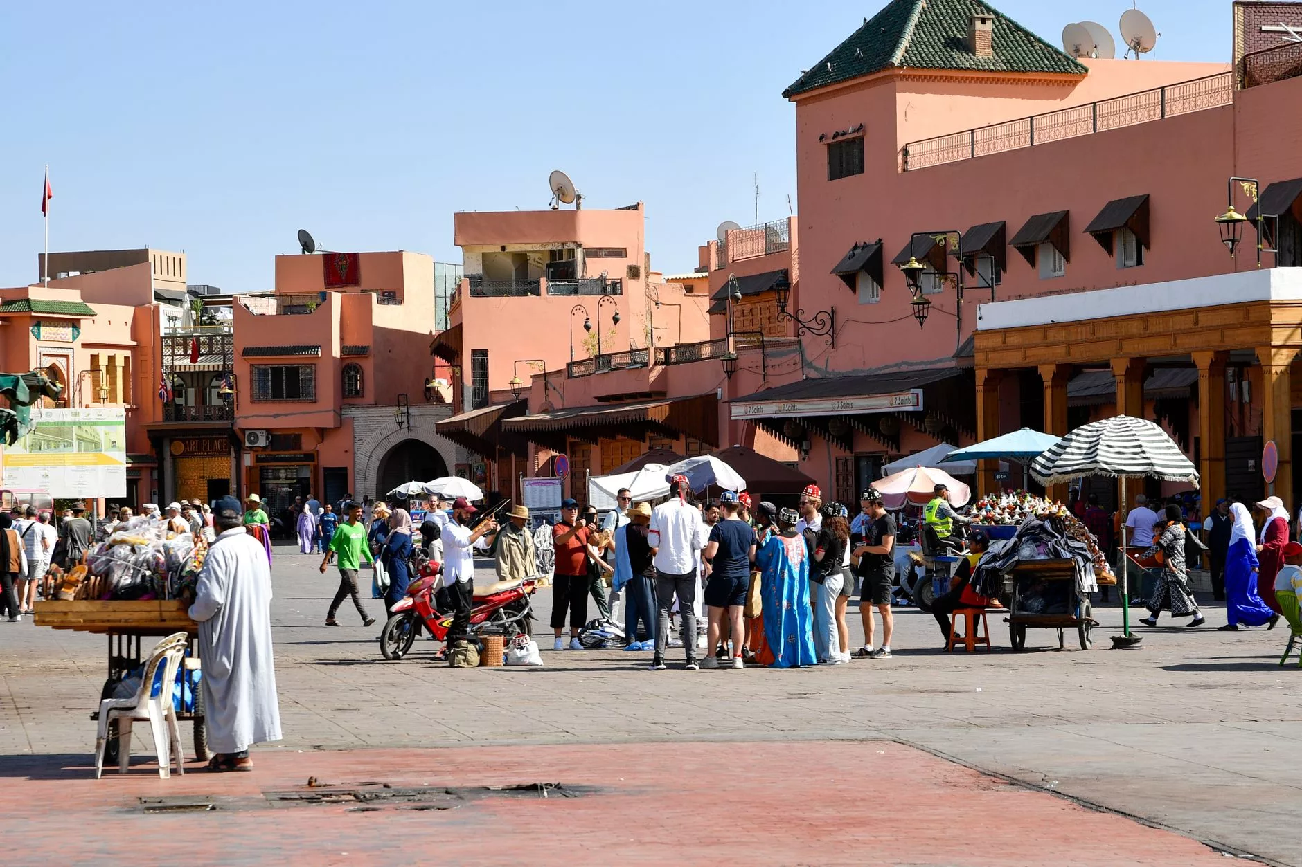 Marakeş Jemaa el-Fnaa akşam yemek stantları