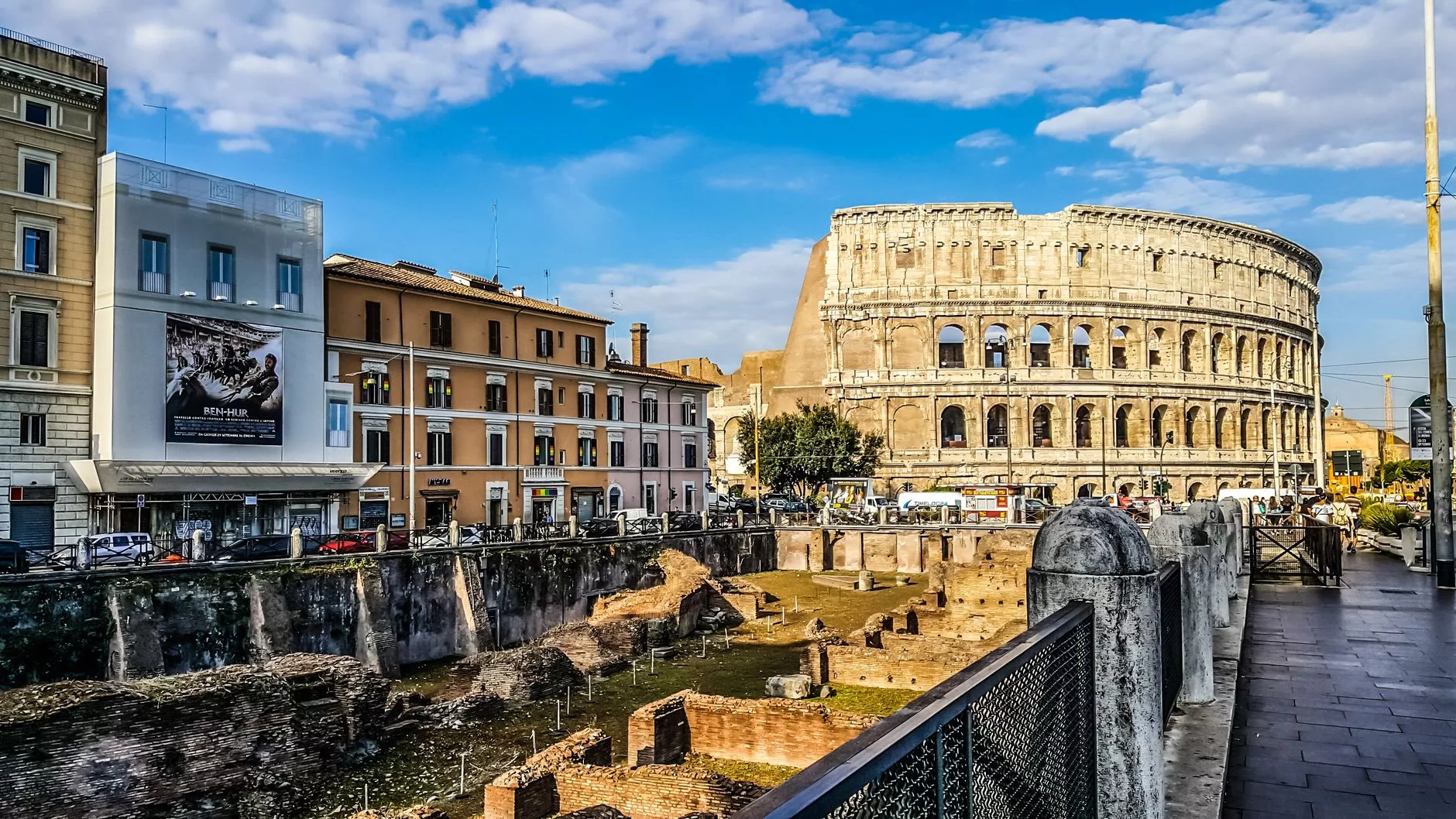Roma Fiumicino Havalimanı pasaport kontrol noktası