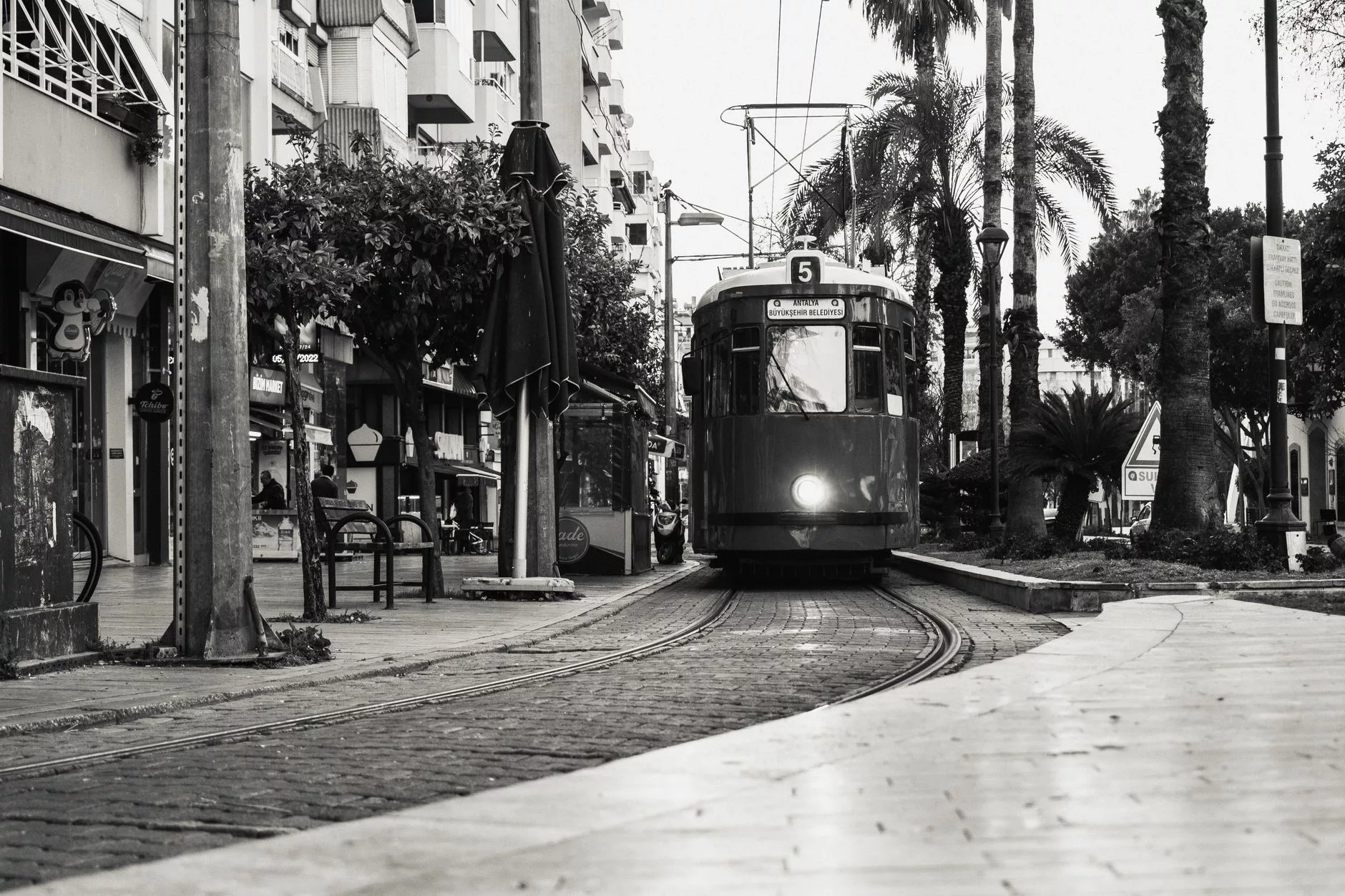 Antalya tramvaji Nostalji hatti ve durak